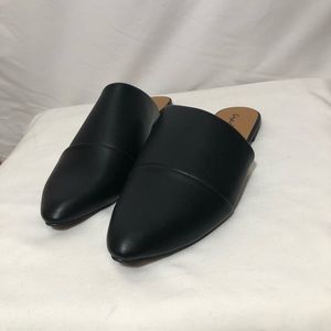 NWT Black Faux Leather Pointy Toe Flat Mule